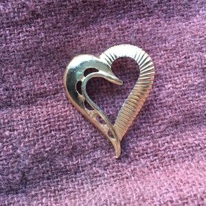 Nordstroms Vintage Heart Pin/brooch